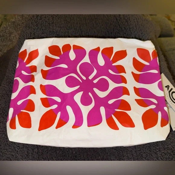 ALOHA Collection Splash-Proof Mini Appliqué Small Pouch in Zest - Picture 7 of 9